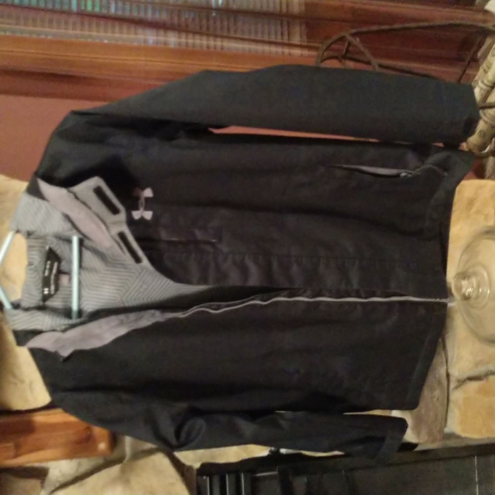 Womenswear Under Armor rain jacket